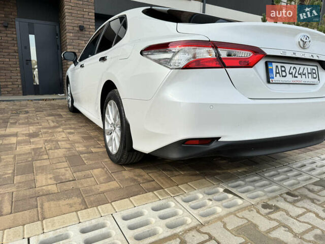 Тойота Камри 2017 в Черновцах на Automoto.ua Белый Тойота Камри, объемом двигателя 2.49 л и пробегом 80 тыс. км за 22900 $, фото 31 на Automoto.ua