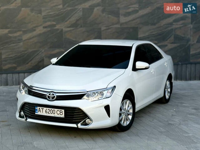 Белый Тойота Камри, объемом двигателя 2.5 л и пробегом 234 тыс. км за 16750 $, фото 7 на Automoto.ua