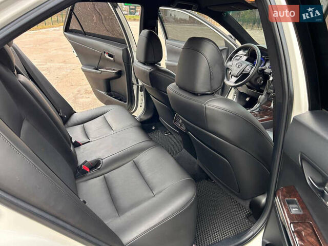 Белый Тойота Камри, объемом двигателя 2.49 л и пробегом 119 тыс. км за 20555 $, фото 13 на Automoto.ua