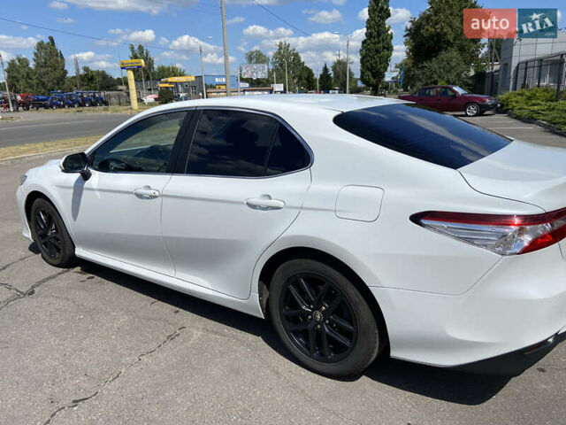 Білий Тойота Камрі, об'ємом двигуна 2.5 л та пробігом 187 тис. км за 21900 $, фото 3 на Automoto.ua
