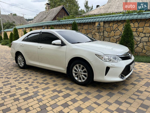 Білий Тойота Камрі, об'ємом двигуна 2.49 л та пробігом 165 тис. км за 15900 $, фото 22 на Automoto.ua