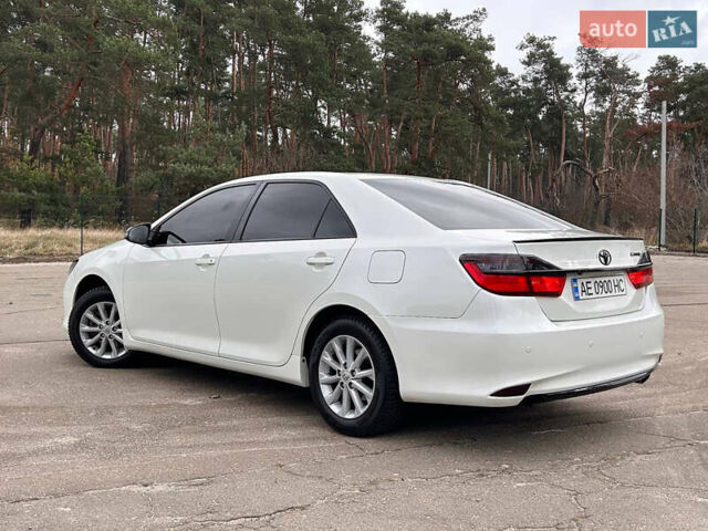 Белый Тойота Камри, объемом двигателя 2.49 л и пробегом 119 тыс. км за 20555 $, фото 43 на Automoto.ua