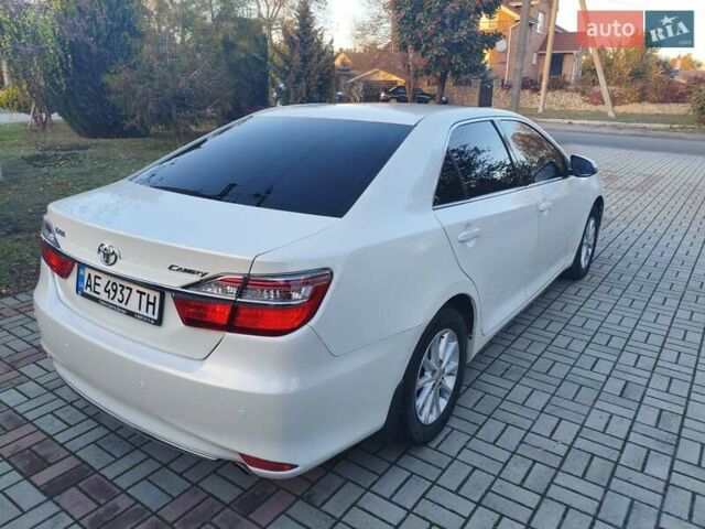 Белый Тойота Камри, объемом двигателя 2.49 л и пробегом 169 тыс. км за 16500 $, фото 12 на Automoto.ua