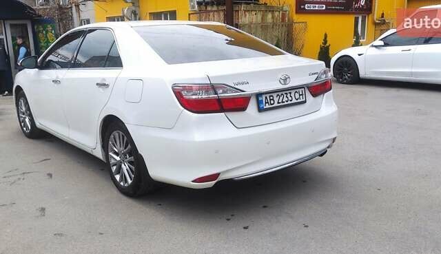 Білий Тойота Камрі, об'ємом двигуна 2.5 л та пробігом 194 тис. км за 19900 $, фото 5 на Automoto.ua