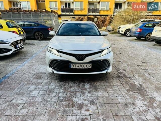 Білий Тойота Камрі, об'ємом двигуна 2.49 л та пробігом 113 тис. км за 23500 $, фото 1 на Automoto.ua