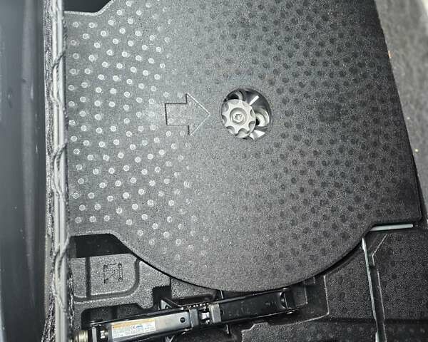 Белый Тойота Камри, объемом двигателя 2.49 л и пробегом 143 тыс. км за 20000 $, фото 30 на Automoto.ua