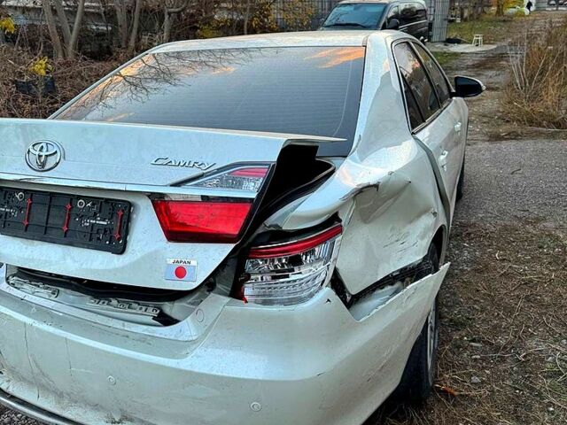 Білий Тойота Камрі, об'ємом двигуна 2.5 л та пробігом 169 тис. км за 11000 $, фото 7 на Automoto.ua