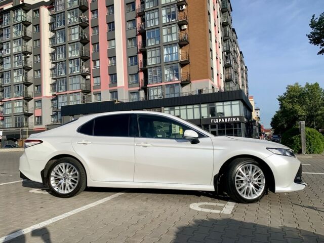 Белый Тойота Камри, объемом двигателя 2.5 л и пробегом 104 тыс. км за 21900 $, фото 4 на Automoto.ua