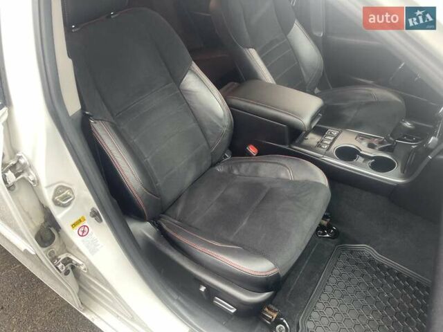 Белый Тойота Камри, объемом двигателя 2.5 л и пробегом 158 тыс. км за 15900 $, фото 29 на Automoto.ua