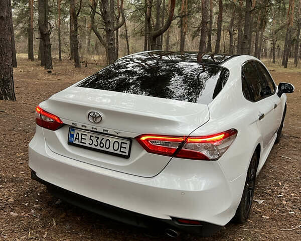 Белый Тойота Камри, объемом двигателя 2.49 л и пробегом 152 тыс. км за 21000 $, фото 17 на Automoto.ua