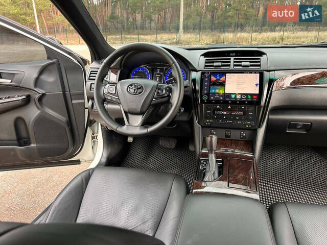 Белый Тойота Камри, объемом двигателя 2.49 л и пробегом 119 тыс. км за 20555 $, фото 15 на Automoto.ua