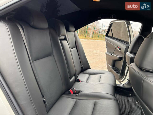 Белый Тойота Камри, объемом двигателя 2.49 л и пробегом 119 тыс. км за 20555 $, фото 10 на Automoto.ua