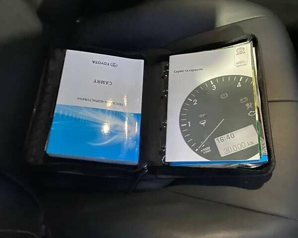 Белый Тойота Камри, объемом двигателя 2.49 л и пробегом 150 тыс. км за 21000 $, фото 33 на Automoto.ua