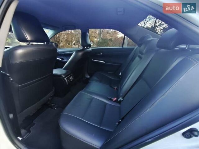 Белый Тойота Камри, объемом двигателя 2.49 л и пробегом 169 тыс. км за 16500 $, фото 20 на Automoto.ua