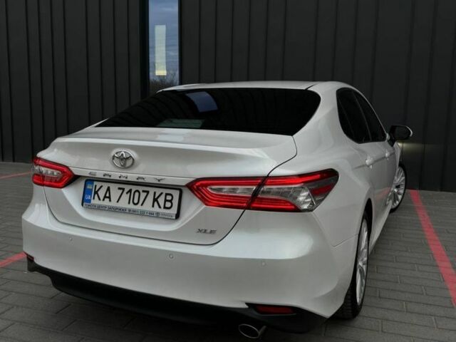 Белый Тойота Камри, объемом двигателя 2.5 л и пробегом 159 тыс. км за 17800 $, фото 13 на Automoto.ua