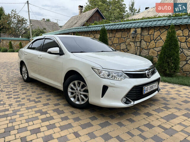 Білий Тойота Камрі, об'ємом двигуна 2.49 л та пробігом 165 тис. км за 15900 $, фото 3 на Automoto.ua