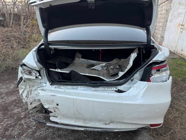 Білий Тойота Камрі, об'ємом двигуна 0 л та пробігом 169 тис. км за 11000 $, фото 7 на Automoto.ua