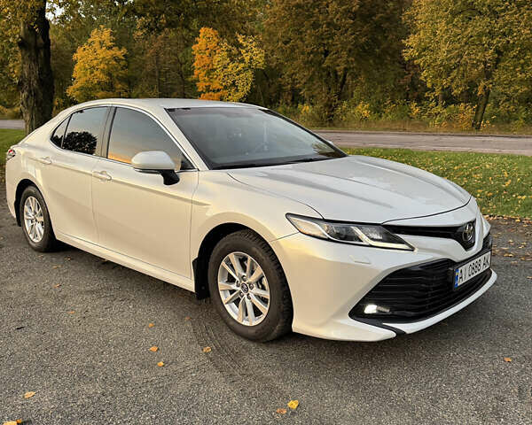 Білий Тойота Камрі, об'ємом двигуна 2.49 л та пробігом 150 тис. км за 21999 $, фото 2 на Automoto.ua