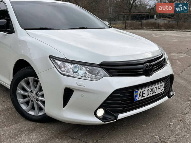 Белый Тойота Камри, объемом двигателя 2.49 л и пробегом 119 тыс. км за 20555 $, фото 53 на Automoto.ua