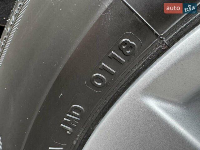 Белый Тойота Камри, объемом двигателя 2.49 л и пробегом 32 тыс. км за 23700 $, фото 16 на Automoto.ua