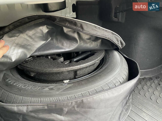 Білий Тойота Камрі, об'ємом двигуна 2.5 л та пробігом 107 тис. км за 22500 $, фото 23 на Automoto.ua