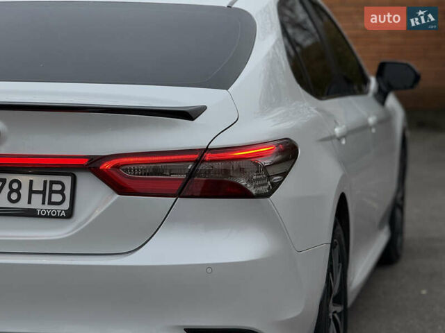 Білий Тойота Камрі, об'ємом двигуна 2.49 л та пробігом 158 тис. км за 22777 $, фото 20 на Automoto.ua