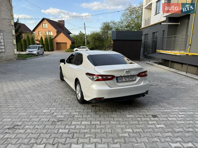 Белый Тойота Камри, объемом двигателя 2.49 л и пробегом 175 тыс. км за 21500 $, фото 7 на Automoto.ua
