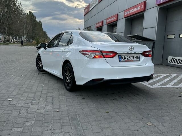 Белый Тойота Камри, объемом двигателя 2.5 л и пробегом 116 тыс. км за 16950 $, фото 5 на Automoto.ua