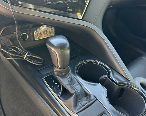 Белый Тойота Камри, объемом двигателя 2.49 л и пробегом 157 тыс. км за 22900 $, фото 14 на Automoto.ua