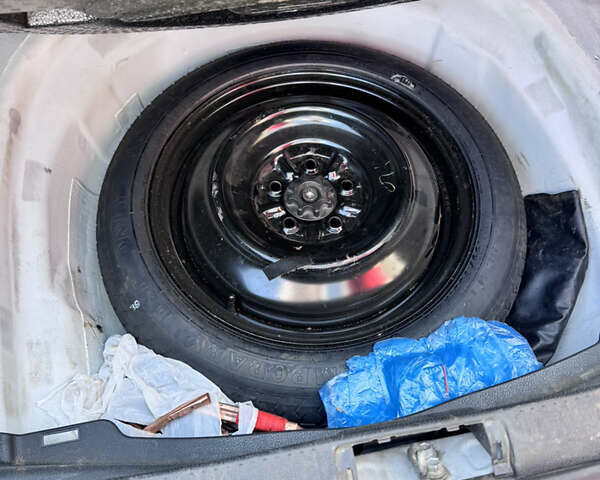 Білий Тойота Камрі, об'ємом двигуна 2.49 л та пробігом 91 тис. км за 20000 $, фото 10 на Automoto.ua