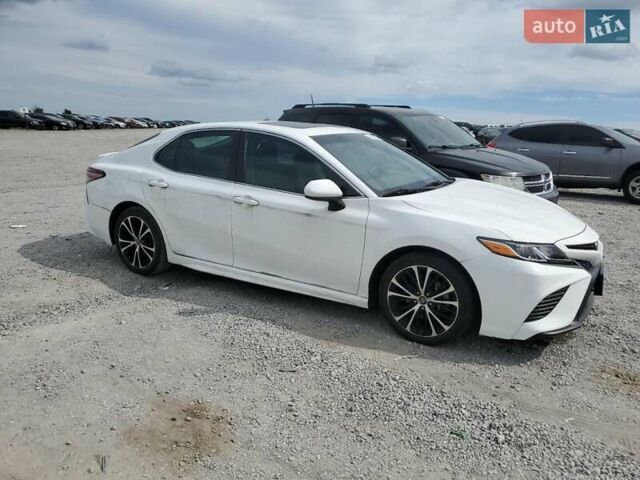 Білий Тойота Камрі, об'ємом двигуна 2.49 л та пробігом 77 тис. км за 6000 $, фото 1 на Automoto.ua
