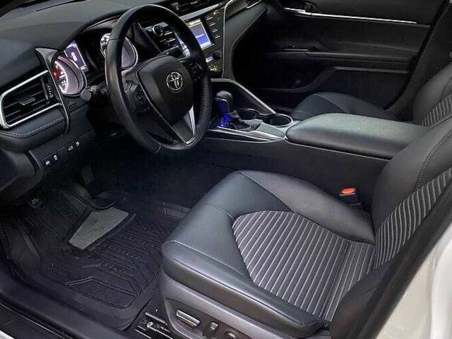 Білий Тойота Камрі, об'ємом двигуна 2.5 л та пробігом 95 тис. км за 17400 $, фото 5 на Automoto.ua