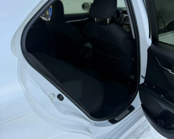 Белый Тойота Камри, объемом двигателя 2.5 л и пробегом 122 тыс. км за 22800 $, фото 16 на Automoto.ua