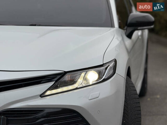 Білий Тойота Камрі, об'ємом двигуна 2.49 л та пробігом 158 тис. км за 22777 $, фото 9 на Automoto.ua
