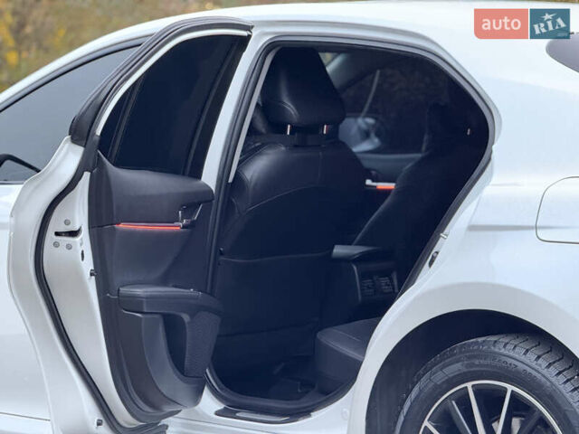 Білий Тойота Камрі, об'ємом двигуна 2.49 л та пробігом 158 тис. км за 22777 $, фото 25 на Automoto.ua