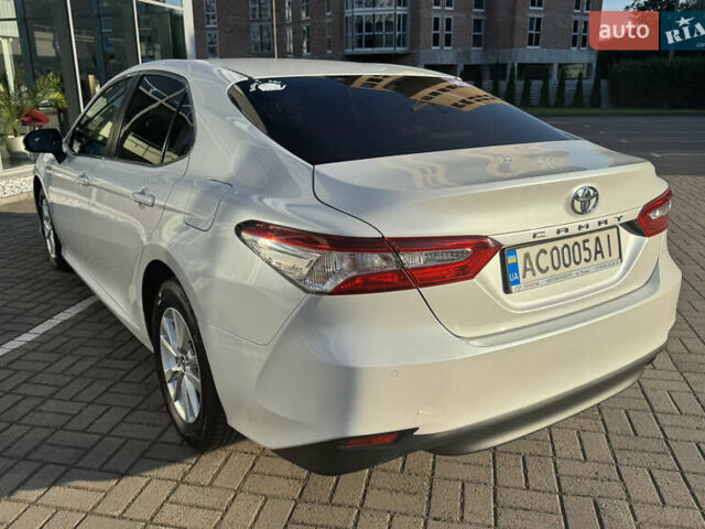 Белый Тойота Камри, объемом двигателя 2.49 л и пробегом 137 тыс. км за 21950 $, фото 14 на Automoto.ua