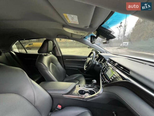 Белый Тойота Камри, объемом двигателя 2.49 л и пробегом 94 тыс. км за 25000 $, фото 17 на Automoto.ua