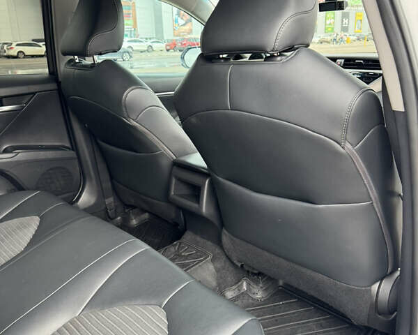 Белый Тойота Камри, объемом двигателя 2.49 л и пробегом 140 тыс. км за 21500 $, фото 17 на Automoto.ua