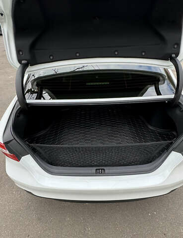 Білий Тойота Камрі, об'ємом двигуна 2.5 л та пробігом 115 тис. км за 23499 $, фото 19 на Automoto.ua