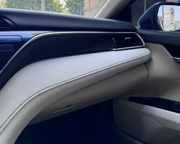 Белый Тойота Камри, объемом двигателя 2.5 л и пробегом 58 тыс. км за 15500 $, фото 13 на Automoto.ua