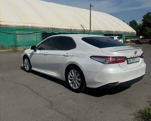 Белый Тойота Камри, объемом двигателя 2.49 л и пробегом 153 тыс. км за 19800 $, фото 3 на Automoto.ua