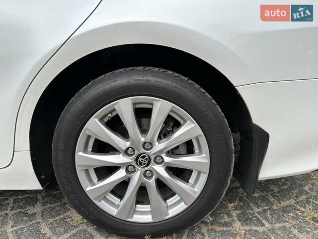 Білий Тойота Камрі, об'ємом двигуна 2.49 л та пробігом 160 тис. км за 23400 $, фото 8 на Automoto.ua