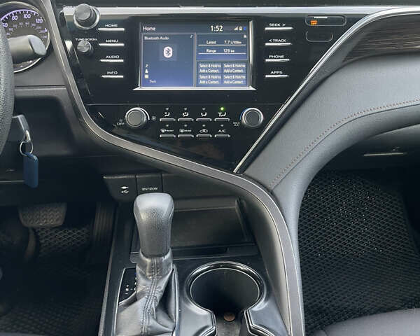 Белый Тойота Камри, объемом двигателя 2.49 л и пробегом 143 тыс. км за 17600 $, фото 23 на Automoto.ua