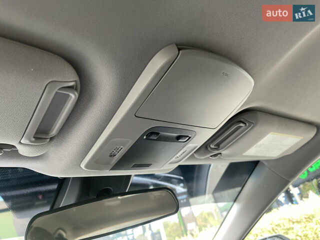 Белый Тойота Камри, объемом двигателя 2.49 л и пробегом 143 тыс. км за 17600 $, фото 24 на Automoto.ua