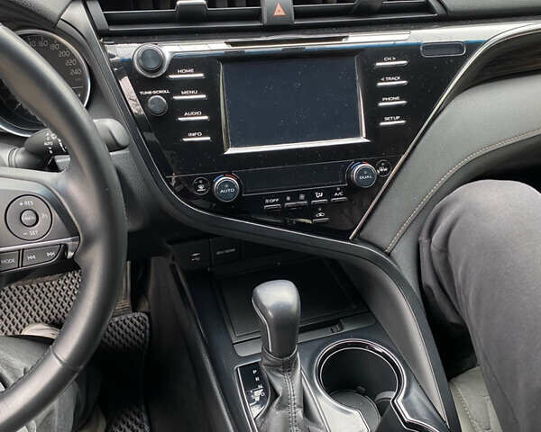 Білий Тойота Камрі, об'ємом двигуна 2.5 л та пробігом 107 тис. км за 22500 $, фото 28 на Automoto.ua