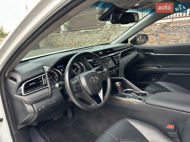 Білий Тойота Камрі, об'ємом двигуна 2.49 л та пробігом 160 тис. км за 23400 $, фото 23 на Automoto.ua