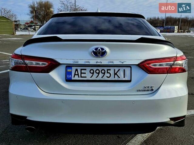 Белый Тойота Камри, объемом двигателя 2.49 л и пробегом 63 тыс. км за 23900 $, фото 8 на Automoto.ua