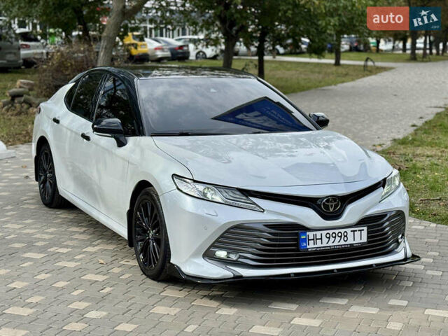 Білий Тойота Камрі, об'ємом двигуна 2.49 л та пробігом 166 тис. км за 21999 $, фото 1 на Automoto.ua