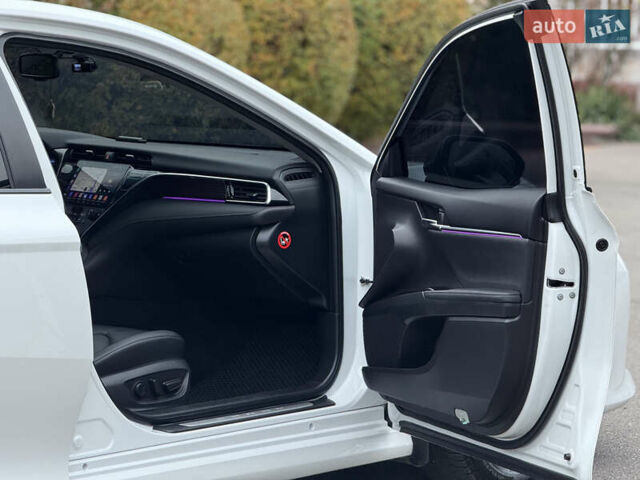 Білий Тойота Камрі, об'ємом двигуна 2.49 л та пробігом 158 тис. км за 22777 $, фото 35 на Automoto.ua