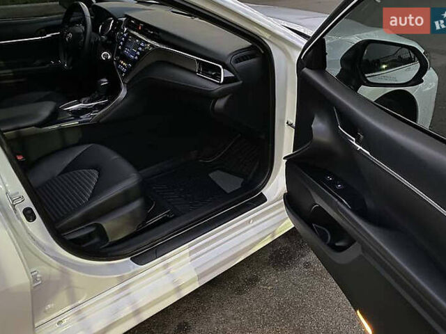 Білий Тойота Камрі, об'ємом двигуна 2.49 л та пробігом 95 тис. км за 19400 $, фото 10 на Automoto.ua